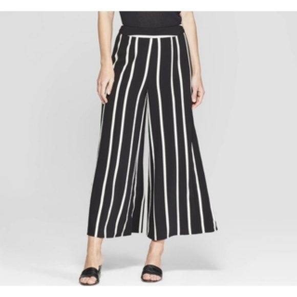 Who What Wear Pants - Who What Where sz 6 stripe wide leg pants